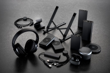 Logotrade werbemittel das Foto: Terra Tablet- und Telefonständer aus RSC recyceltem Aluminiu