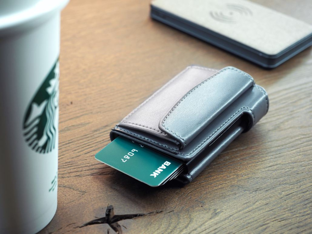 Logotrade Geschäftsgeschenke das Foto: RFID Geldbörse 1226119