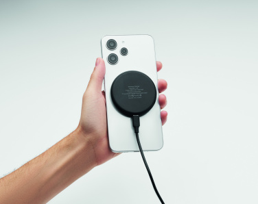 Logotrade Logogeschenke das Foto: 3in1 kabelloses Ladegerät 15W