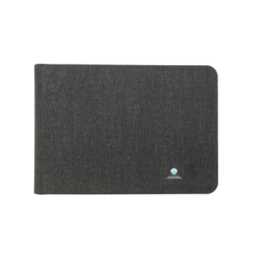 Logotrade Werbeartikel das Foto: Swiss Peak magnet. 15,6" Laptop-Sleeve mit 15W Ladefunktion