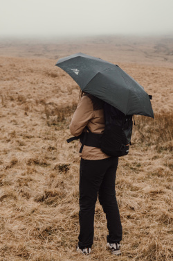 Logotrade Logogeschenke das Foto: Nordic Drift Trail 23" AWARE™ RPET Automatik-Schirm UPF 50+