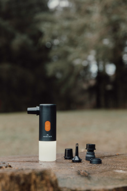 Logotrade Geschäftsgeschenke das Foto: Nordic Drift Titan 2-in-1-Luftpumpe und Campinglampe