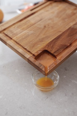 Logotrade advertising products photo of: VINGA Buscot Utility Cutting Board