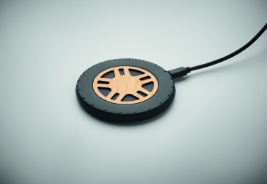 Logo trade promotional gifts picture of: Wireless charger 15W