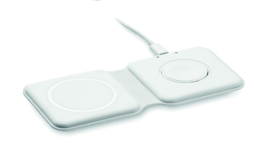 Logotrade promotional merchandise photo of: 2 in 1 foldable charger 15W