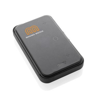 Logotrade business gift image of: Swiss Peak RCS recycled travel case with 3 in 1 charger