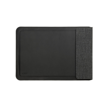 Logo trade business gift photo of: Swiss Peak 15W magnetic charging laptop sleeve 14-15,6"