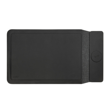 Logo trade business gift photo of: Swiss Peak 15W magnetic charging laptop sleeve 14-15,6"