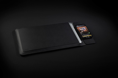 Logo trade advertising product photo of: Swiss Peak 15W magnetic charging laptop sleeve 14-15,6"