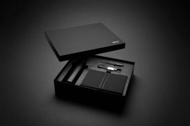 Logotrade business gift image of: Swiss Peak RCS deluxe business gift set w/ water bottle