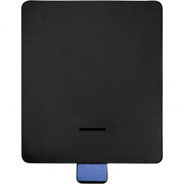 Logotrade ärikingituse foto: Salvie taaskasutatud plastikust piknikutekk