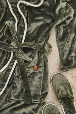 Logotrade ärikingitused pilt: VINGA Louis luksuslik plüüsist hommikumantel, suurus S-M