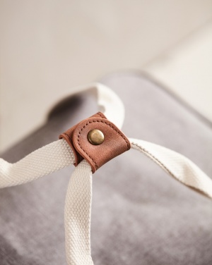 Logotrade firmakingituse foto: VINGA Sortino City külmakott