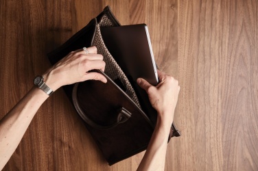 Logotrade firmakingituse foto: VINGA Hunton arvutikott