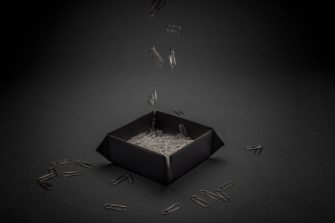 Logotrade reklaamkingitused pilt: Swiss Peak RCS taaskasutatud PU-st kokkupandav magnetiline hoiualus