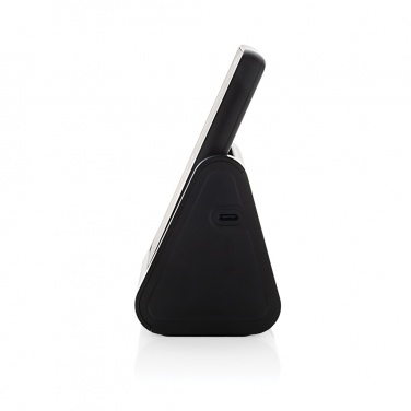 Logotrade meene foto: Powerbase RCS taaskasutatud plastist kolm ühes laadija koos toitepangaga