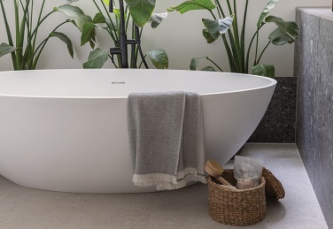 Logo trade meened foto: Ukiyo Hisako AWARE™ 4 Seasons rätik/tekk 100x180