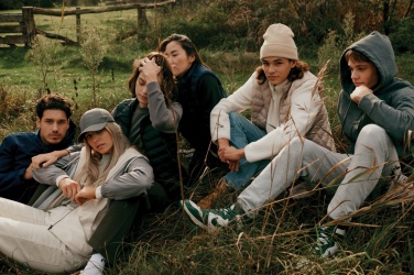 Logotrade ärikingitused pilt: Iqoniq Meru naiste taaskasutatud polüestrist vest