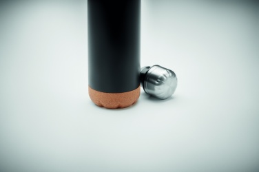 Logotrade reklaamtoote foto: Kaheseinaline pudel 500 ml