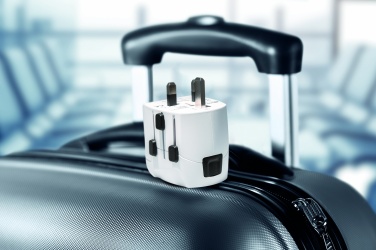 Logo trade reklaamtoote pilt: PRO Light 2x USB. 3-poolne