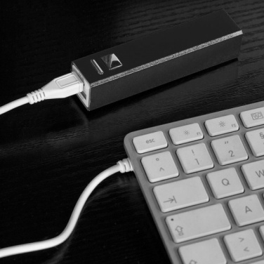 Logotrade firmakingituse foto: Metallist akupank PORT HOPE 2200mAh