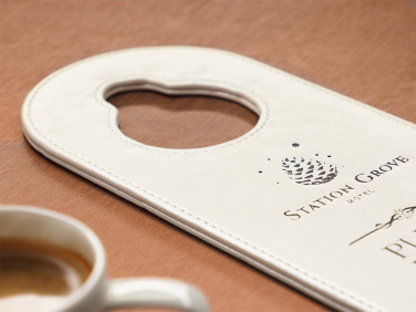 Logotrade meened pilt: Hotelli uksekaart 1111119