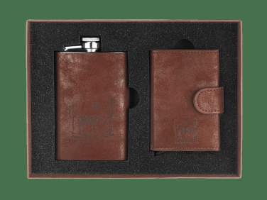 Logotrade ärikingituse foto: Komplekt plasku ja kaardihoidjaga 2079325