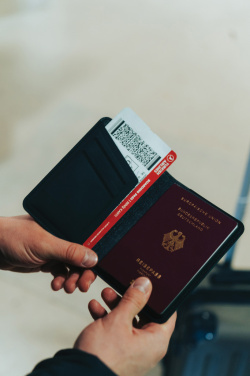 Logotrade firmakingitused pilt: Trackmate passihoidja