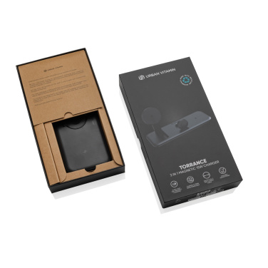 Logo trade reklaamkingitused foto: Urban Vitamin Torrance 3 in 1 magnetiline laadija 15 W