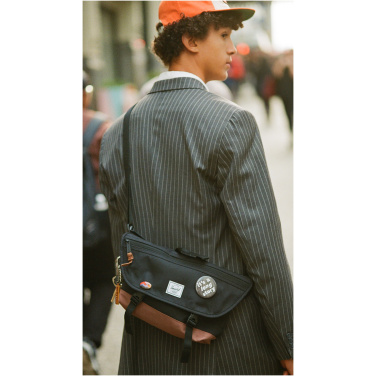 Logotrade reklaamkingituse foto: Herschel Cove taaskasutatud õlakott 22,5L