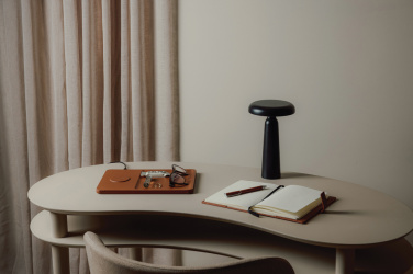 Logo trade ärikingituse pilt: VINGA Avery RCS laualamp