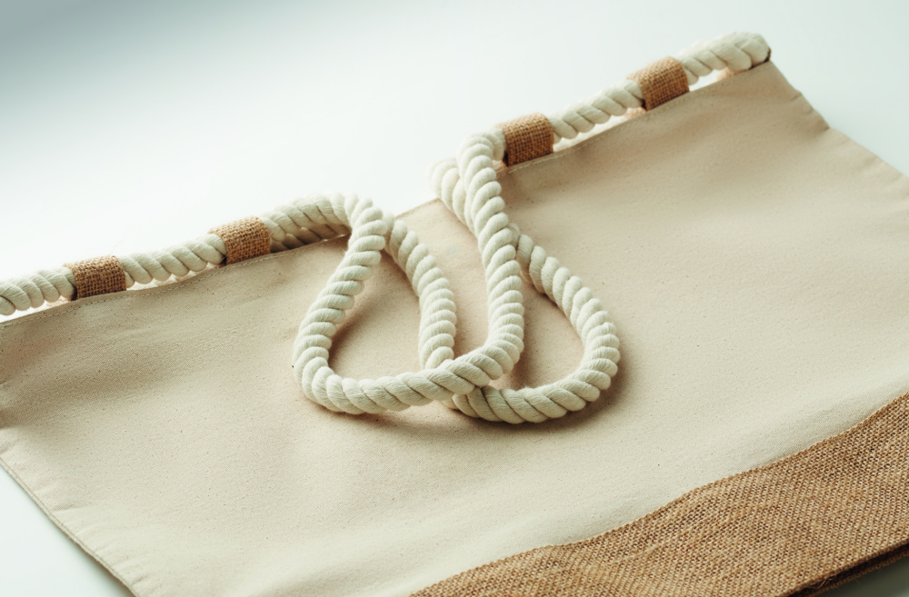 Logotrade ärikingitused pilt: MAKENKE purjeriidest rannakott