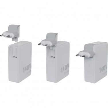 Logotrade mainostuotet kuva: Xtorm XVC2140 GaNUltra 140 W matkalaturi 240 W USB-C PD -kaapelilla