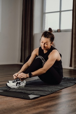 Logotrade mainoslahjat kuva: VINGA GRS RPET active dry -käsipyyhe, suuri