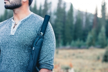 Logotrade liikelahja tuotekuva: Swiss Peak Aware™ ultrakevyt manuaali 25" sateenvarjo