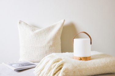 Logotrade mainoslahjat ja liikelahjat tuotekuva: VINGA Narni RCS -lyhty kierrätettyä muovia