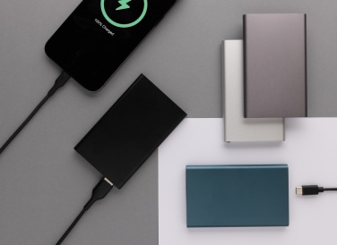 Logotrade reklaminės dovanos nuotrauka: RCS perdirbto plastiko/aliuminio 4000 mah maitinimo blokas su C tipu
