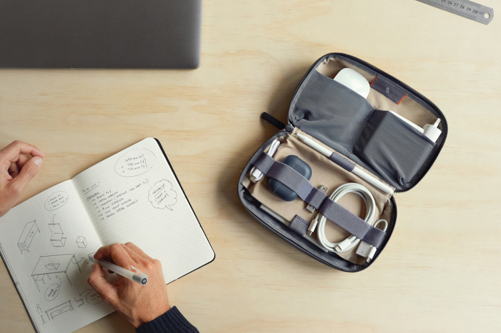 Logotrade firminės dovanos nuotrauka: „Bellroy“ techninis rinkinys