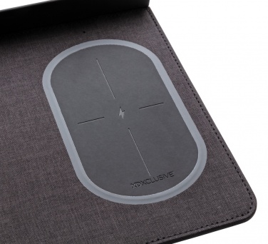 Logotrade ziemassvētku dāvanas foto: Air peles paliktnis ar 5W bezvadu uzlādi un USB