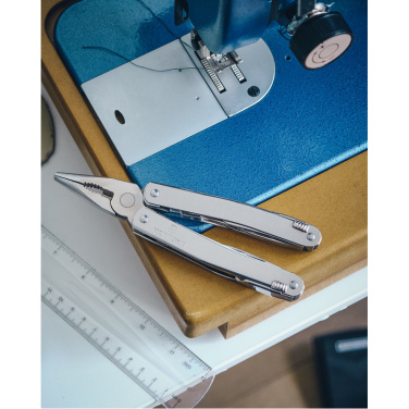 Logotrade korporatīvās dāvanas foto: SwissTool Spirit X - 25 instrumenti Victorinox