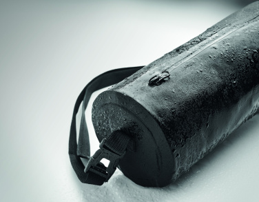 Logotrade ziemassvētku dāvanas foto: Sporta sausā soma no 300D RPET materiāla