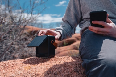 Лого трейд pекламные подарки фото: Солнечный динамик Skywave RCS из переработанного пластика 12 Вт