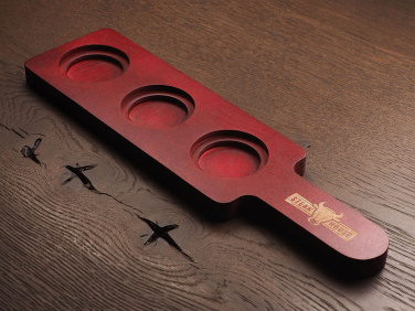 Логотрейд pекламные продукты картинка: Деревянная сервировочная доска на 3 рюмки 1863121