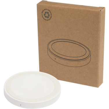 Лого трейд pекламные cувениры фото: Freal беспроводное зарядное устройство из переработанной пластмассы мощностью 15 Вт