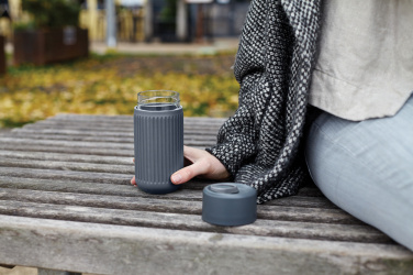 Лого трейд pекламные продукты фото: Дорожный стакан из стекла Black+Blum 340 мл