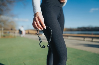 Logotrade profilreklam bild: Urban Vitamin Glendale luftledande hörlurar RCS rplast