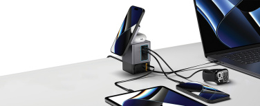 Logotrade presentreklam bild: Urban Vitamin Sacramento 105WGAN laddare med utdragbara kabl