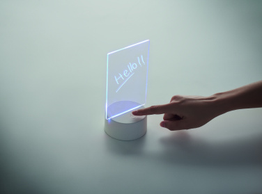 Logotrade reklamprodukter bild: LED-belyst memoskylt
