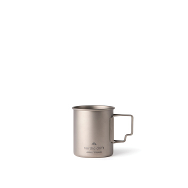Logotrade presentreklam bild: Nordic Trail ultralätt titaniummugg 450 ml